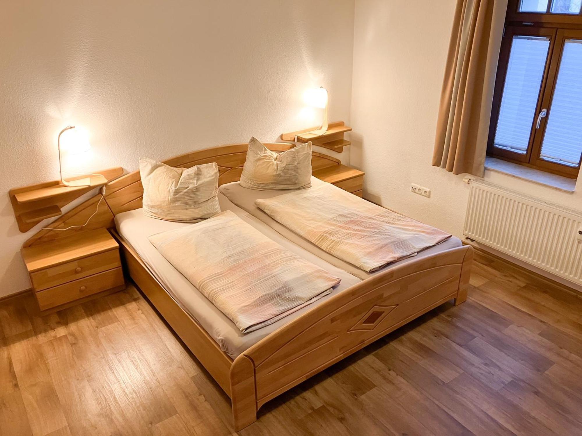 Ferienwohnung Morgensonne Am Kurpark Bad Berka - Parkplatz - Spielplatz - Wlan - 2 Schlafzimmer 외부 사진