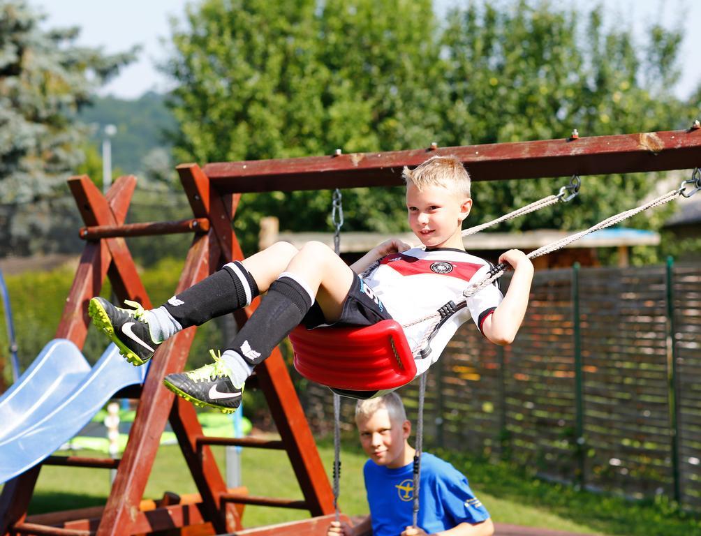 Ferienwohnung Morgensonne Am Kurpark Bad Berka - Parkplatz - Spielplatz - Wlan - 2 Schlafzimmer 객실 사진